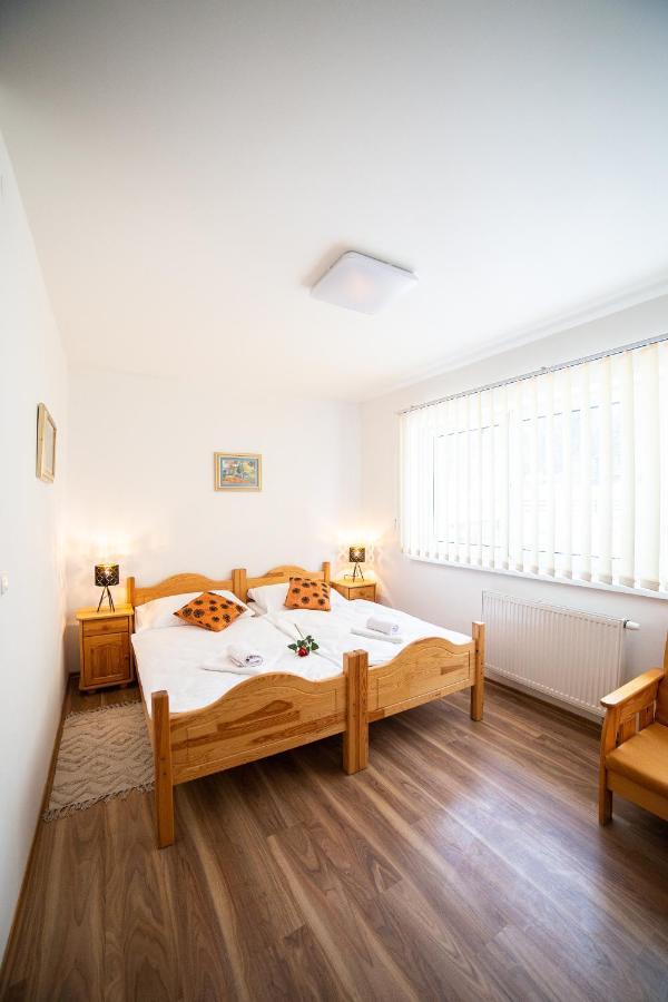 Penzion Palatin Rajecké Teplice Extérieur photo