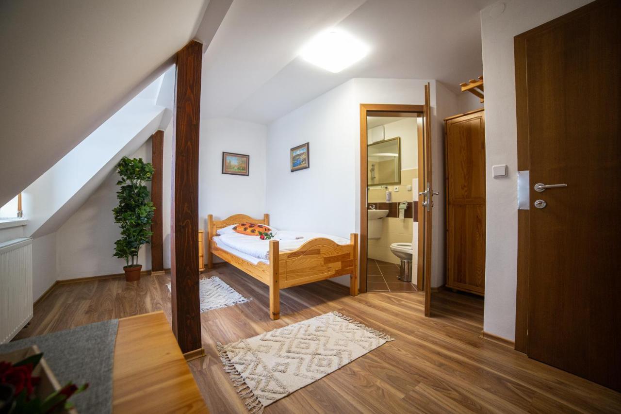 Penzion Palatin Rajecké Teplice Extérieur photo