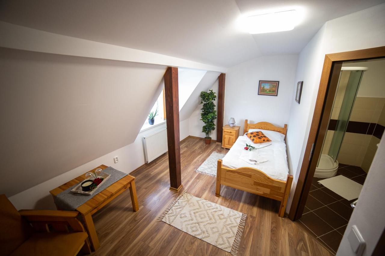 Penzion Palatin Rajecké Teplice Extérieur photo